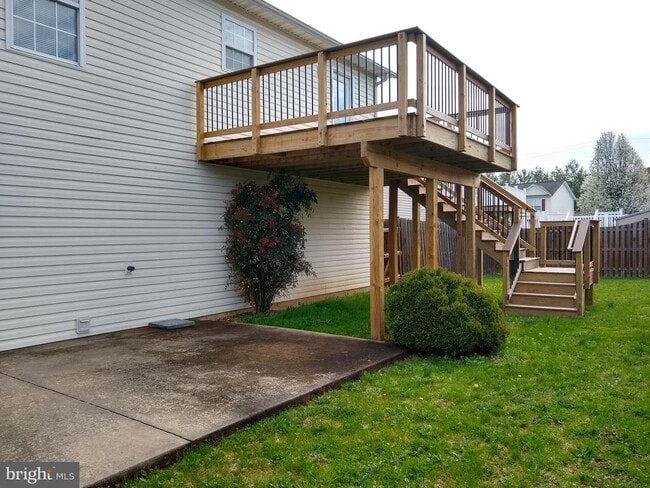 Building Photo - 110 Rawlings Ave