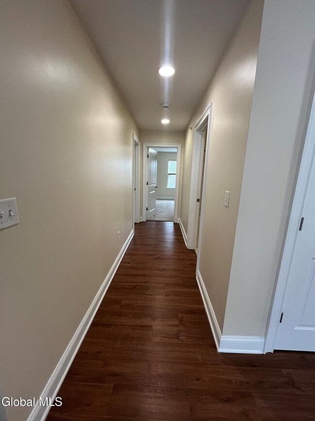 Building Photo - 74 Weibel Ave