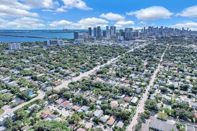 Building Photo - 47 NW 49th St