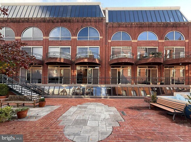 Building Photo - 2719 M St NW