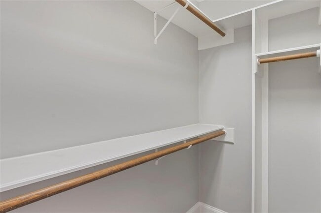 Building Photo - 3106 Sackett St