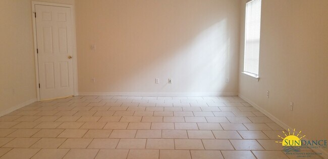 Building Photo - Great 3 Bedroom Home in Fort Walton Beach