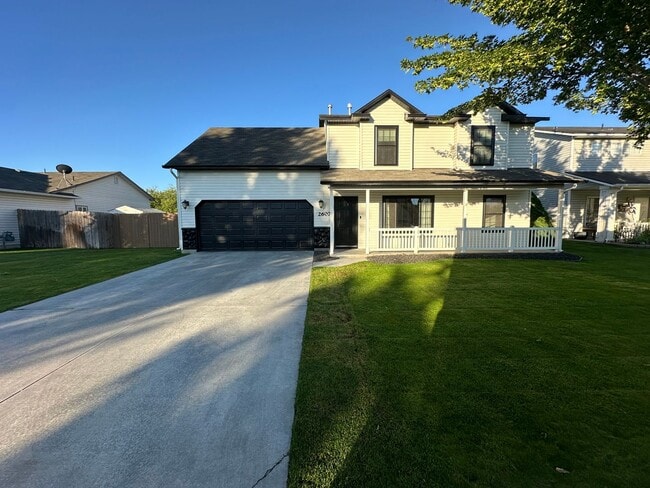 Building Photo - Beautiful 4 bedroom, 2.5 bath home