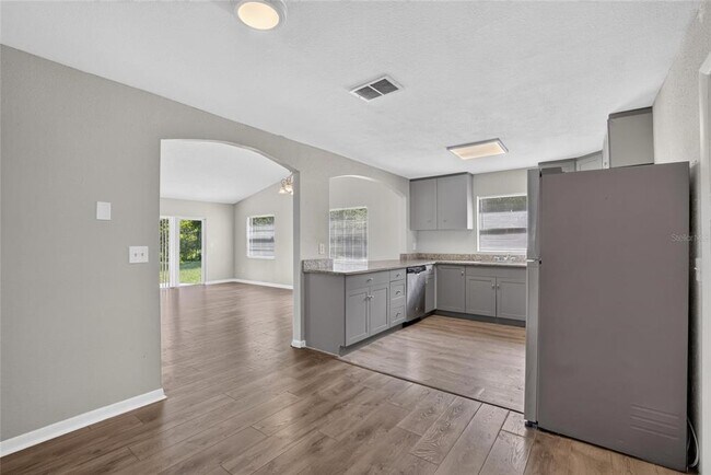 Building Photo - 1206 Sail Way
