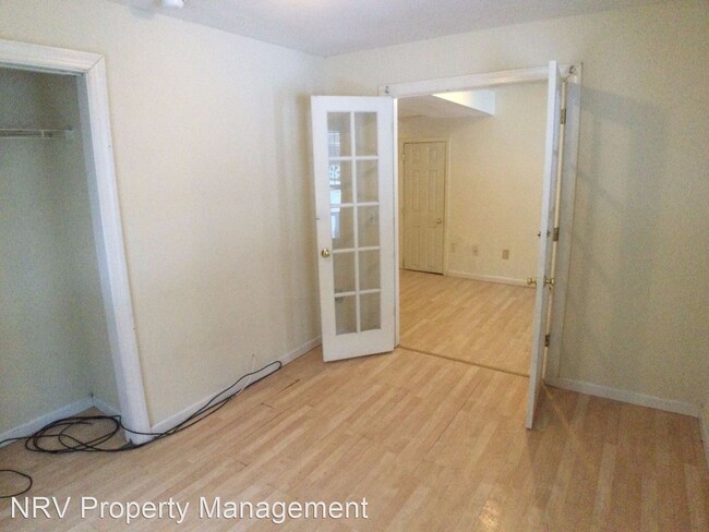 Building Photo - 2 br, 2.5 bath House - 911 Sanford Street