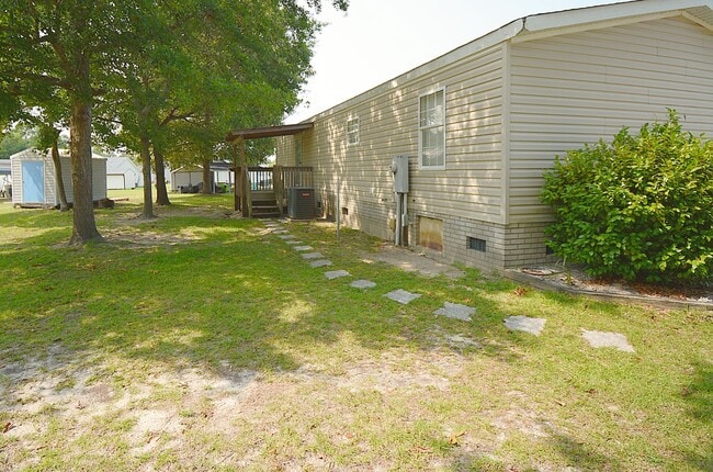 Building Photo - 106 Fishtail Ct