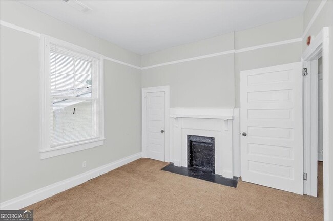 Building Photo - 211 Broad St