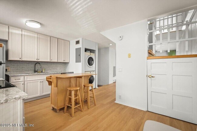 Building Photo - 901 Ocean Blvd