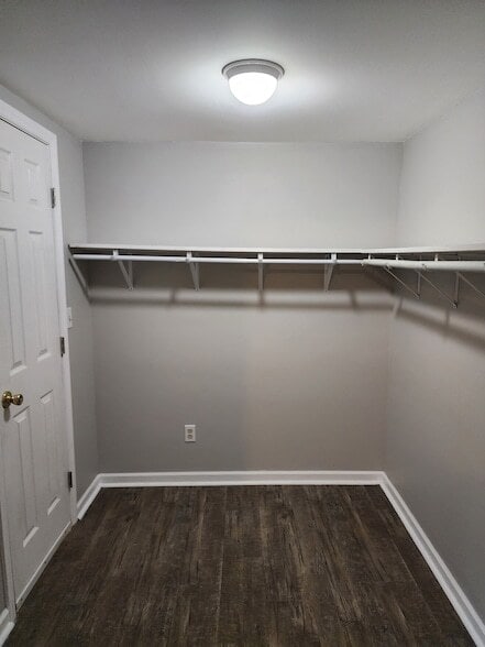 Building Photo - 401 N Polk St