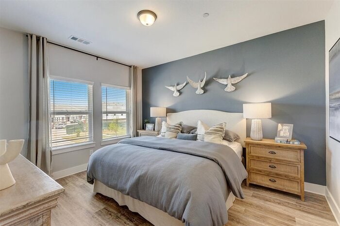 Building Photo - 3901 Constantine Dr