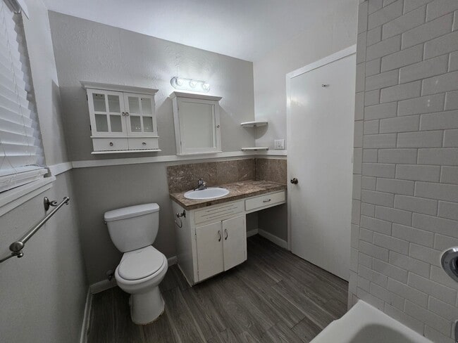 Building Photo - 4708 Red River St