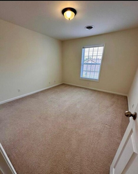 Building Photo - 2000 Curry Rd