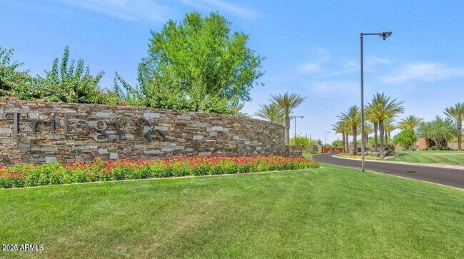 Building Photo - 12988 W Plum Rd