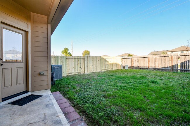 Building Photo - 6702 Honey Harvest Ln