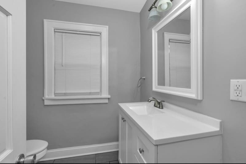 Building Photo - 1479 Bryden Rd