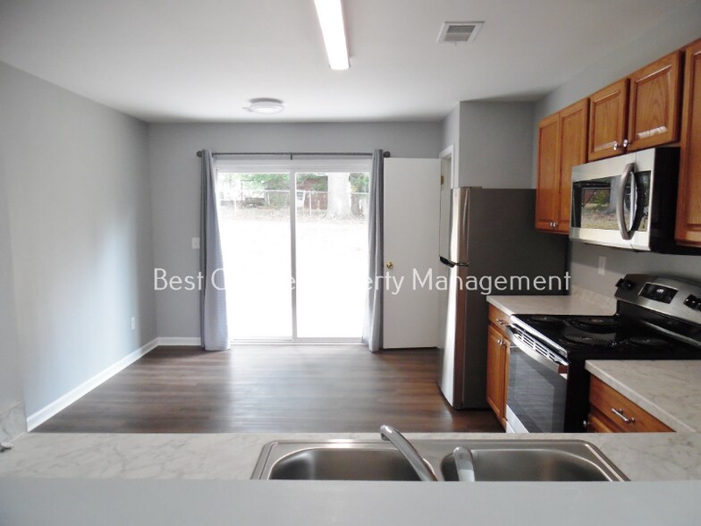 Building Photo - 432 Standing Rock Dr