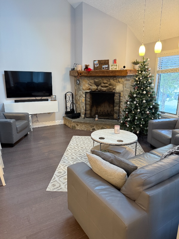 Building Photo - 46 Brewster Cir