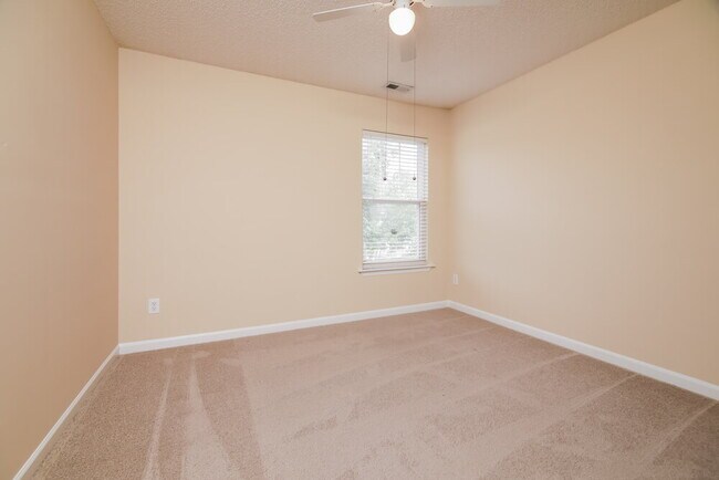 Building Photo - 3617 Croydon Mill Way