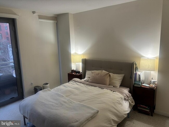 Building Photo - 475 K St NW