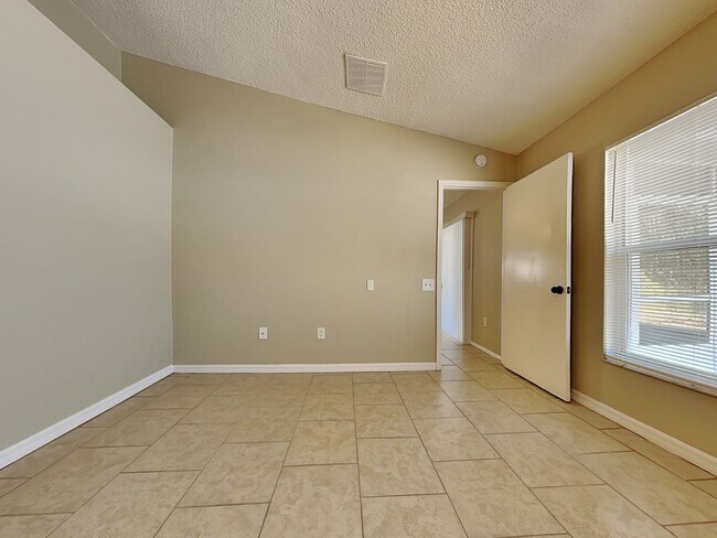 Building Photo - 4613 Steel Dust Ln