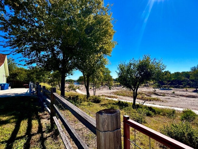 Building Photo - Riverside Bungalow