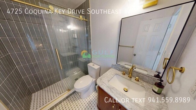 Building Photo - 4725 Coquina Key Dr SE