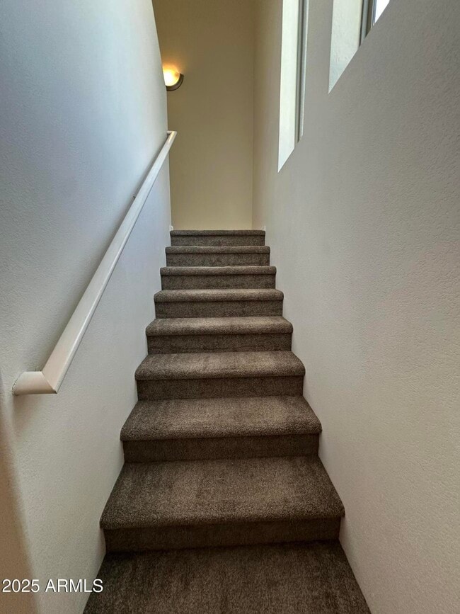 Building Photo - 280 S Evergreen Rd