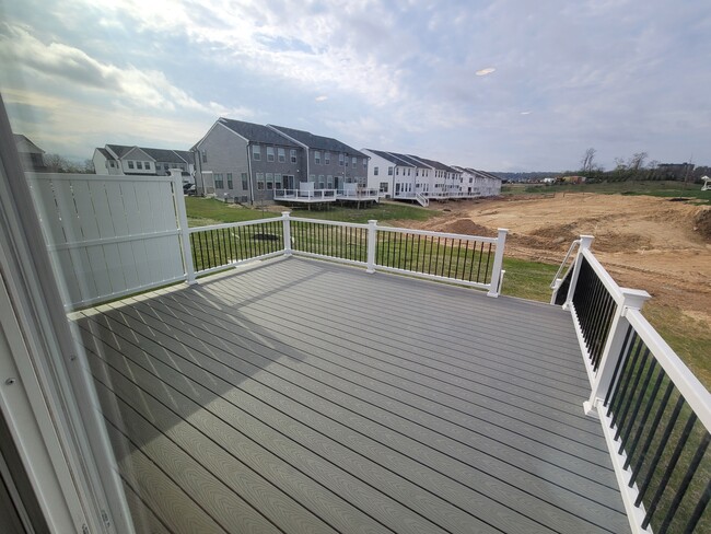 Building Photo - 357 Aspen Wy