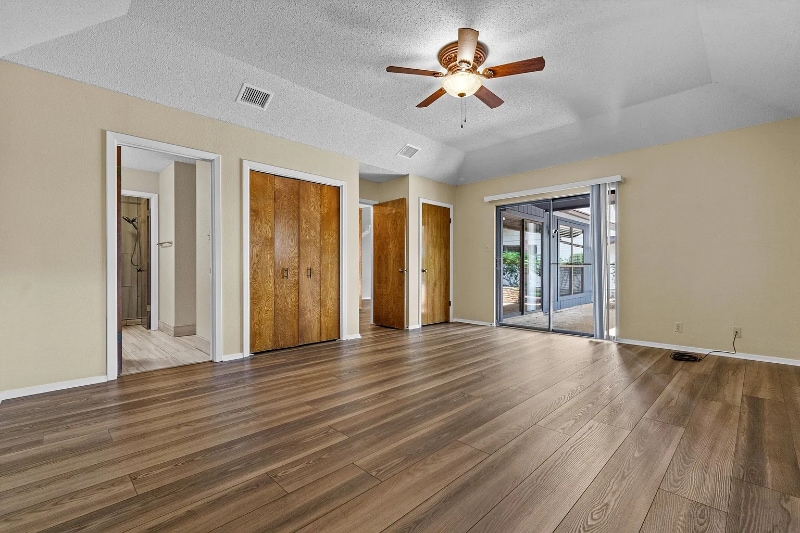 Building Photo - 8606 Mesa Dr