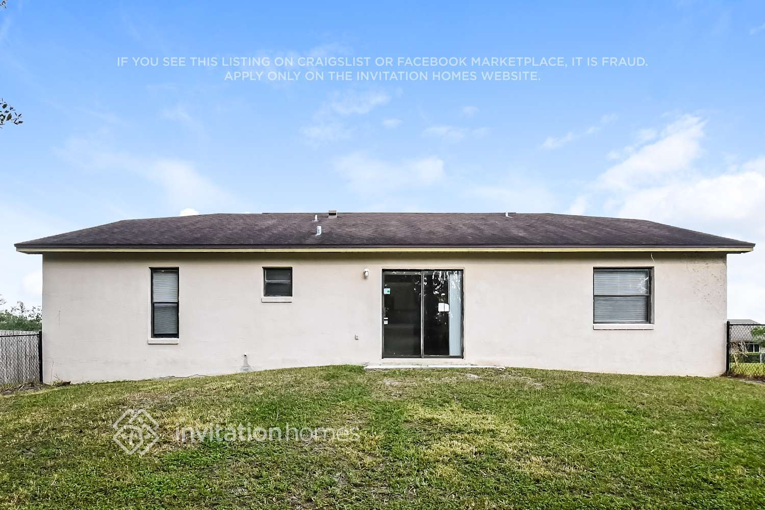 Building Photo - 2544 Parkland Dr