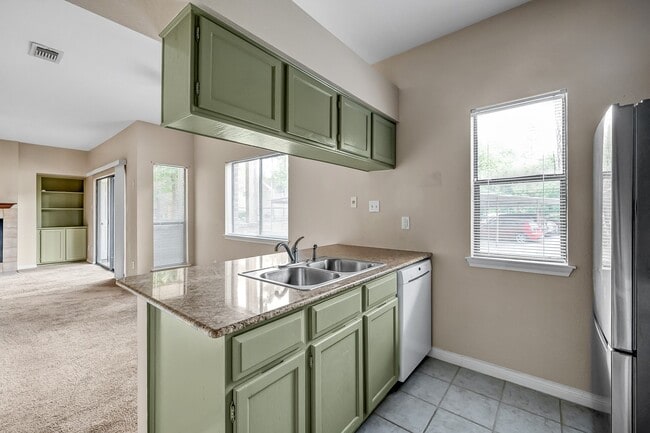 Building Photo - 3500 Tangle Brush Dr