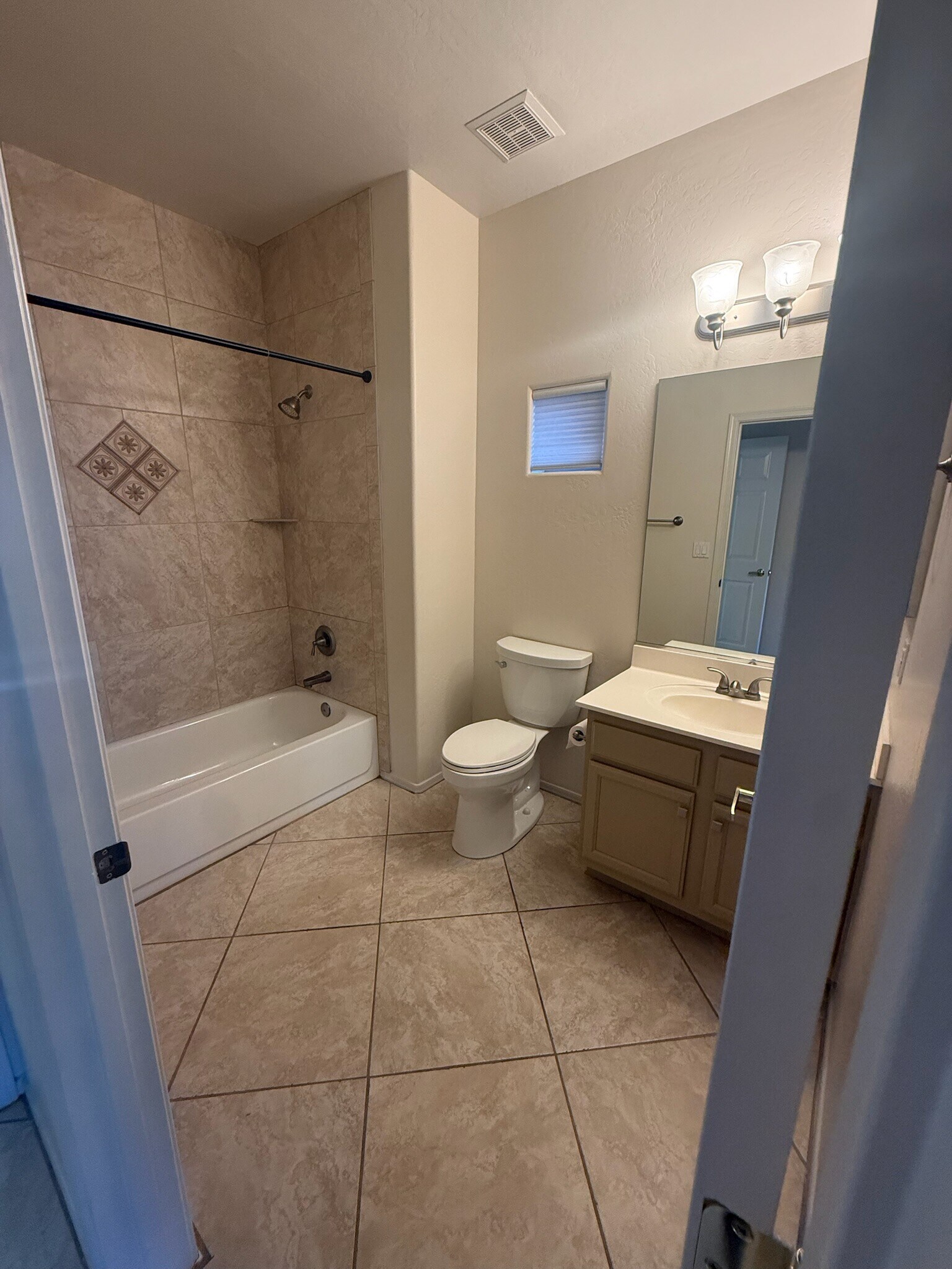 Building Photo - 9100 E Raintree Dr