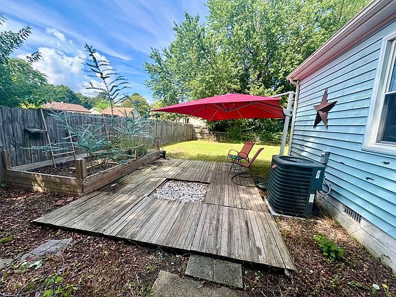 Building Photo - 106 Lark Cir