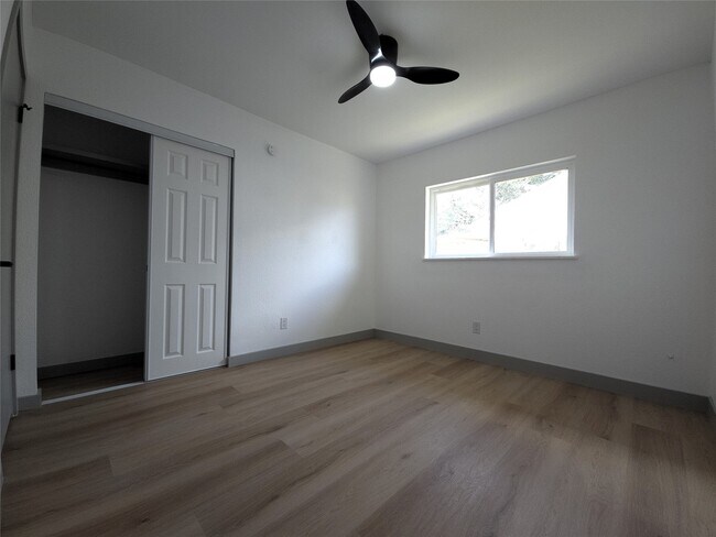 Building Photo - 12013 Grey Rock Ln