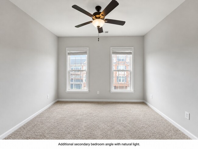 Building Photo - Like-New 3BR/3.5BA End-Unit Townhome in Buford – Near Suwanee Town Center and Mall of Georgia
