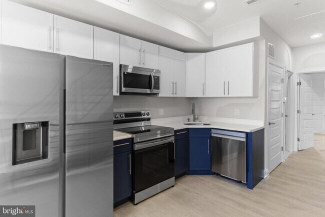 Primary Photo - 2156 N 9th St