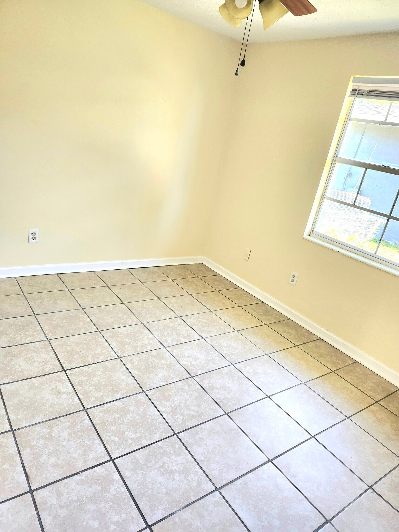 2nd bedroom - 2701 beech st #a