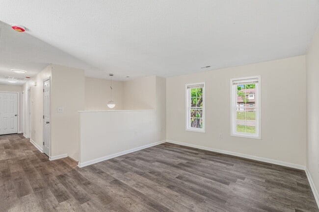 Building Photo - 2827 Shiloh Cir