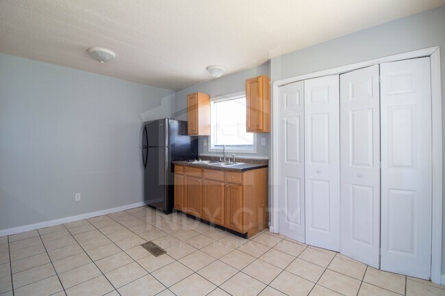 Building Photo - 4532 Bertrand Rd