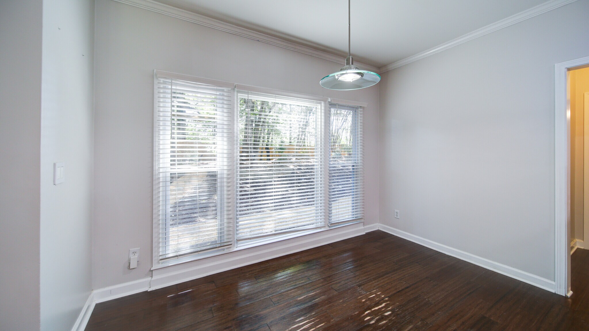 Building Photo - 680 Evening Pine Ln