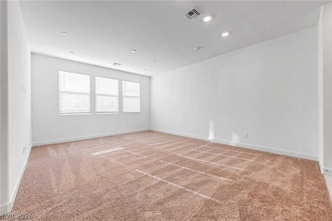 Building Photo - 5838 Kips Bay St