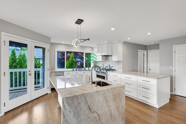 Building Photo - Beautiful home with 4 beds, 3.5 baths for rent