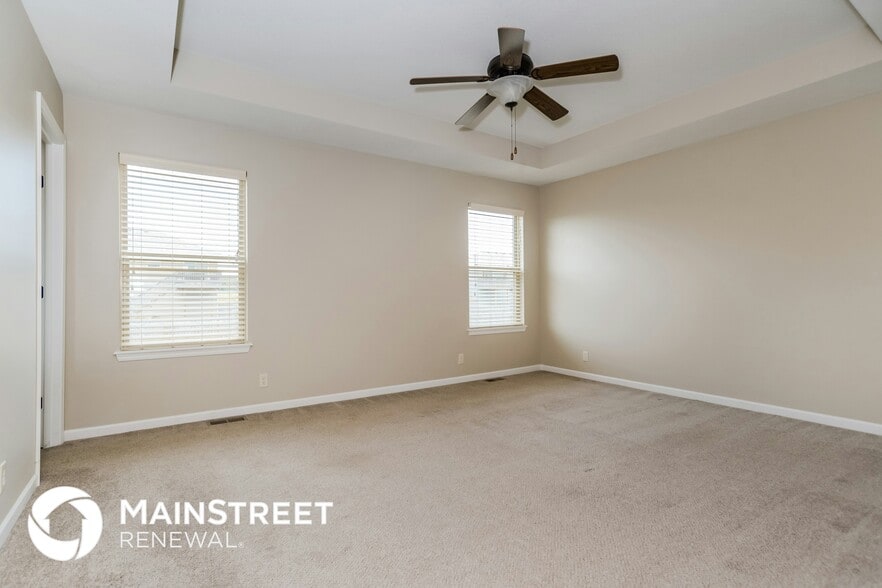 Building Photo - 1400 N 9th St E