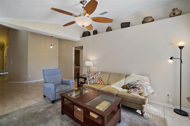 Building Photo - 1020 High Ridge Ct