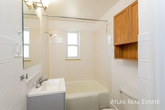 Building Photo - 4011 Jay St