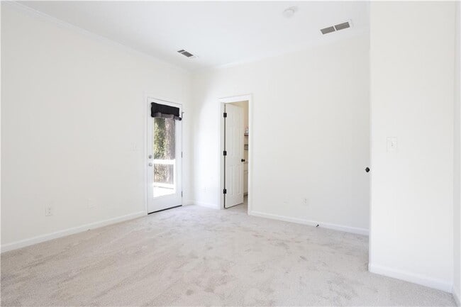 Building Photo - 183 Burbank Dr SW