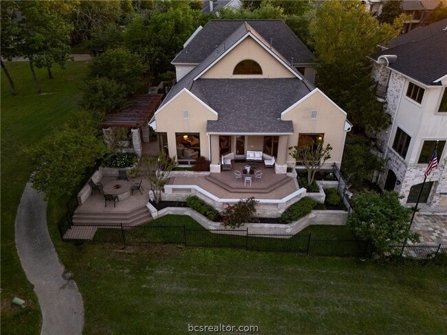 Building Photo - 4776 Stonebriar Cir