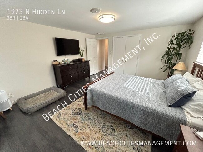 Building Photo - 1973 N Hidden Ln