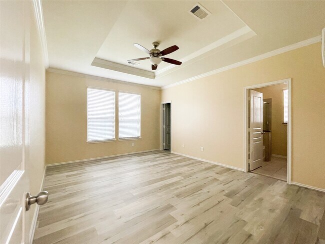 Building Photo - 5218 Hickory Harvest Dr