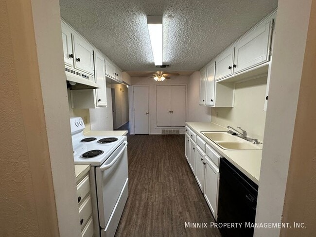 Building Photo - 6616 Hope Ave